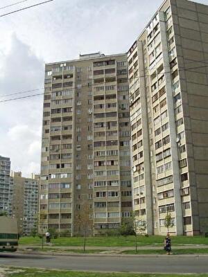Драгоманова ул., 13/10