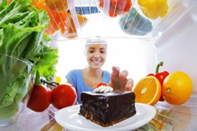 Что и почему нельзя хранить в холодильнике