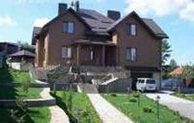 Києво-Святошинський район, с. Лісники, Генерала Ватутіна вул., 5