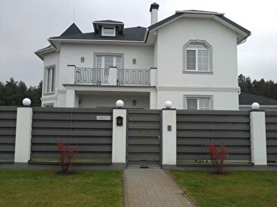 Києво-Святошинський район, с. Мила, Підлісна вул., 11