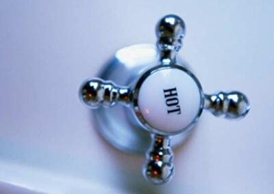 Новые тарифы на горячую воду в Киеве в июле