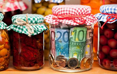 Топ-10 уникальных тайников, где безопасно хранить деньги в квартире