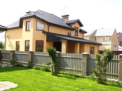 Киево-Святошинский район, с. Софиевская Борщаговка, Садовая ул., 11