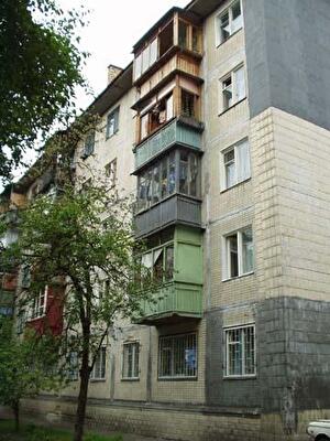 Київ, Миру просп., 9А