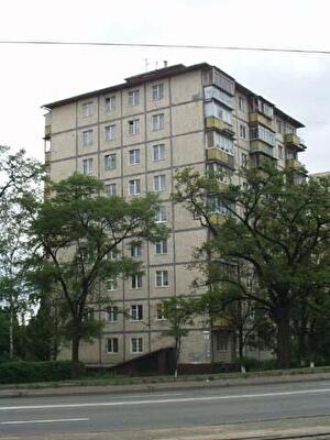 Соборности просп., 9