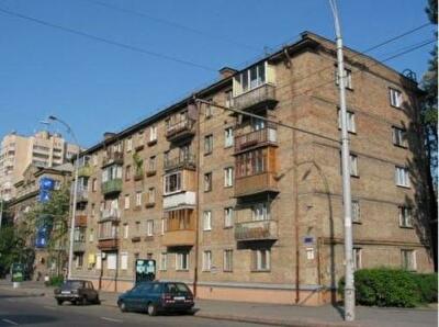 Генерала Алмазова вул., 4