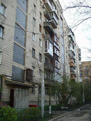 Евгения Коновальца ул., 15 К1
