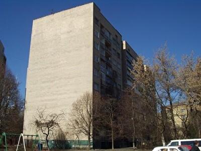 Киев, Братьев Зеровых ул., 4/6