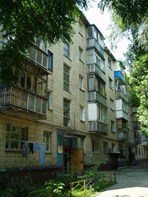 Максима Кривоноса пер., 3