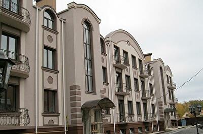 Броварской район, г. Бровары, Драгоманова ул., 3