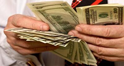 Куда украинцы едут на заработки и сколько получают