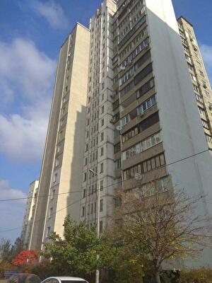 Николая Бажана просп., 28