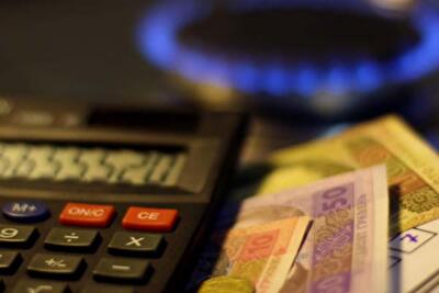 Что с "коммуналкой": свет опять подорожал, а за долги хотят штрафовать