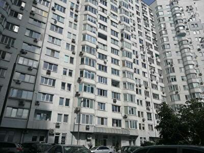 Николая Бажана просп., 12