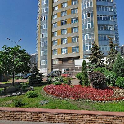 Героїв Сталінграда просп., 12Е
