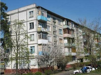 Алишера Навои просп., 90