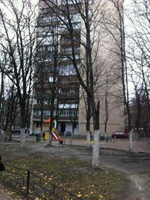 Киев, Максима Кривоноса ул., 11