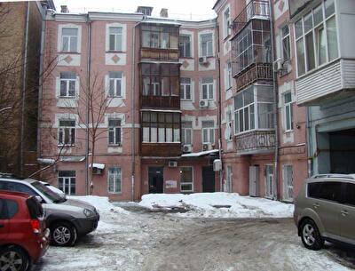 Київ, Ділова вул., 13