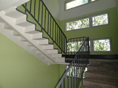 Кому належать допоміжні приміщення у багатоповерхових будинках