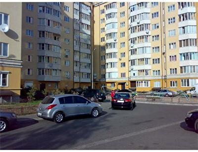 Киево-Святошинский район, пгт Чабаны, Машиностроителей ул., 6А