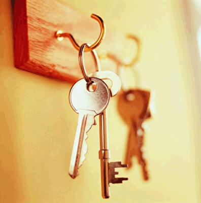 Новые жилищные аферы: в Киеве мошенник сдал квартиру на год