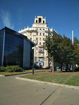 Героев Харькова просп., 96