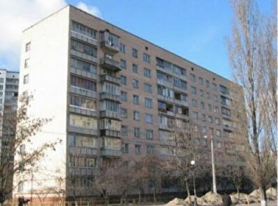 Киев, Героев Сталинграда просп., 15