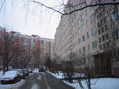 Киев, Героев Сталинграда просп., 9