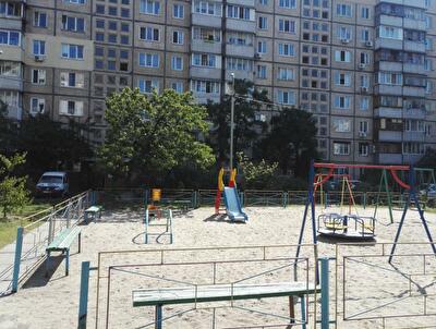 Героїв Сталінграда просп., 30