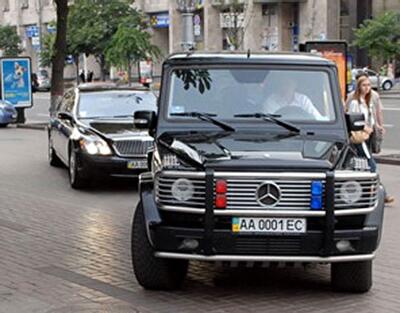 VIP-номера: сколько стоит стать "особенным" водителем в Украине