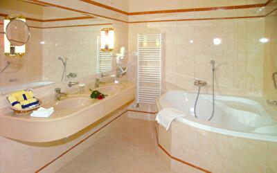 Кто по Киеву остался без горячей воды 25 сентября