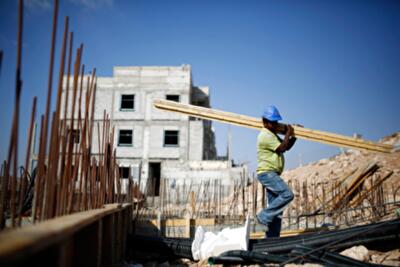 Чому у Львові не покарають незаконних забудовників