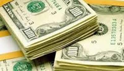 Украинцы активно распродают валюту