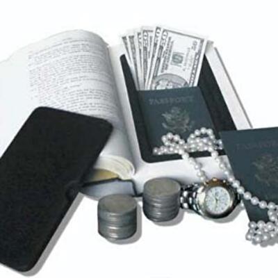 Полено или консервная банка: как надежно спрятать ценности дома