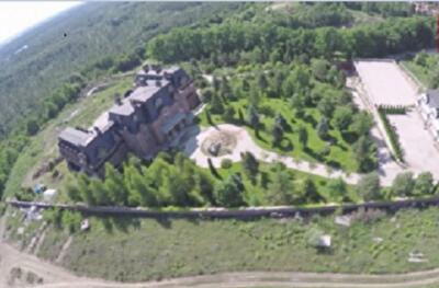 Голова Київської ОДА, який живе на одну зарплату, будує за містом величезний палац