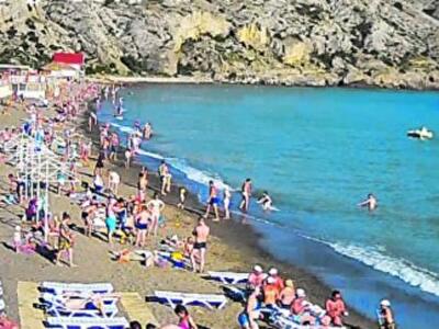 Украинцев начали заманивать на отдых в Крым