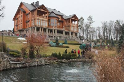 Стоимость входа на территорию "Межигорья" повысили в два раза