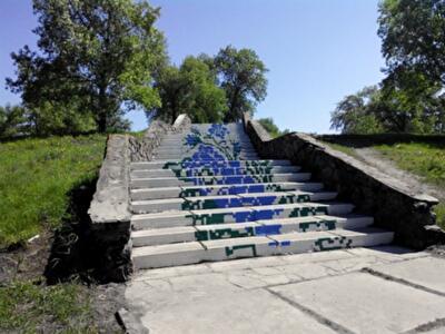 Как киевляне облагораживают парки столицы