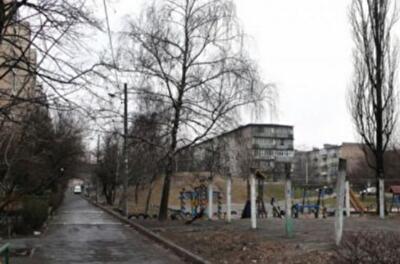 Как изменятся киевские дворы: в них появятся зоны отдыха с шахматами и библиотеками