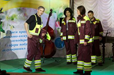 Киевских дворников оденут в новую форму 