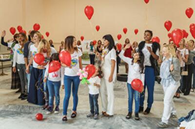 Как живут киевлянки: замуж в 30 лет и работа на пенсии (инфографика)