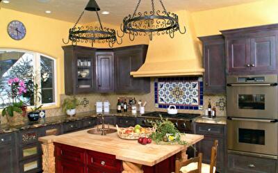 Магия и очарование средиземноморского стиля: простые правила по оформлению интерьера кухни