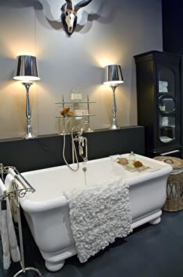 Черная ванная: 10 дизайнерских решений