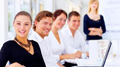 Спрос на новичка: Почему компании нанимают молодых специалистов и сколько им платят