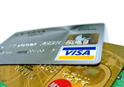 Украинцы стали чаще использовать платежные карты