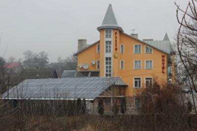 На Буковині запрацювала перша побутова сонячна електростанція