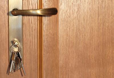 Адвоката из Севастополя арестовали за продажу трех чужих квартир