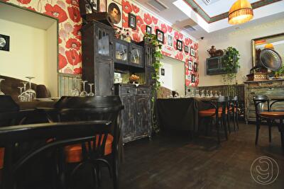 Samogon Bar: Украинский интерьер без «шароварщины»