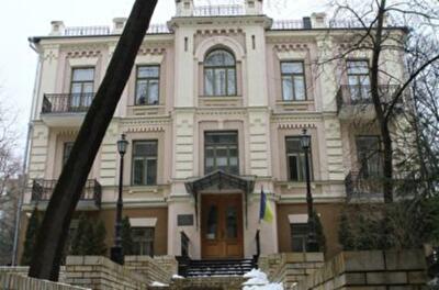 Прогулки по Паньковской: здесь жили Рыльский и Грушевский и распевался известный тенор