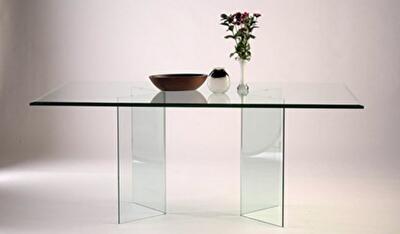 Выбираем стеклянный стол для кухни